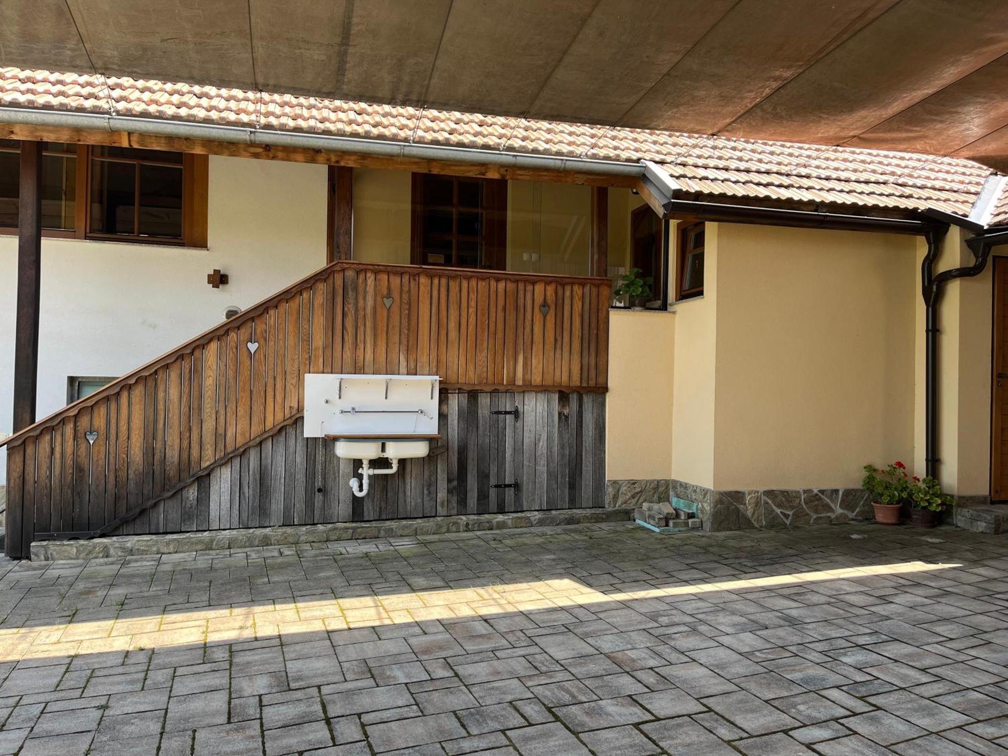Domacija Brdar Villa Adlesici Dış mekan fotoğraf